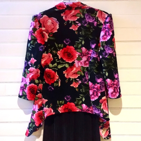 Floral Blazer - Picture 7 of 8